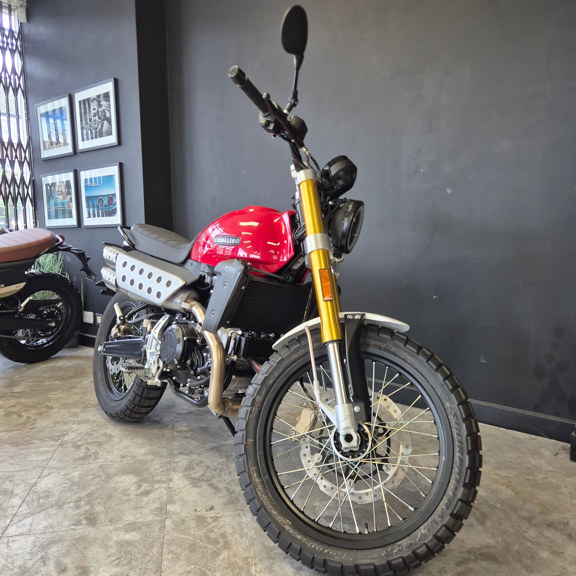 Caballero Scrambler 500 - Red