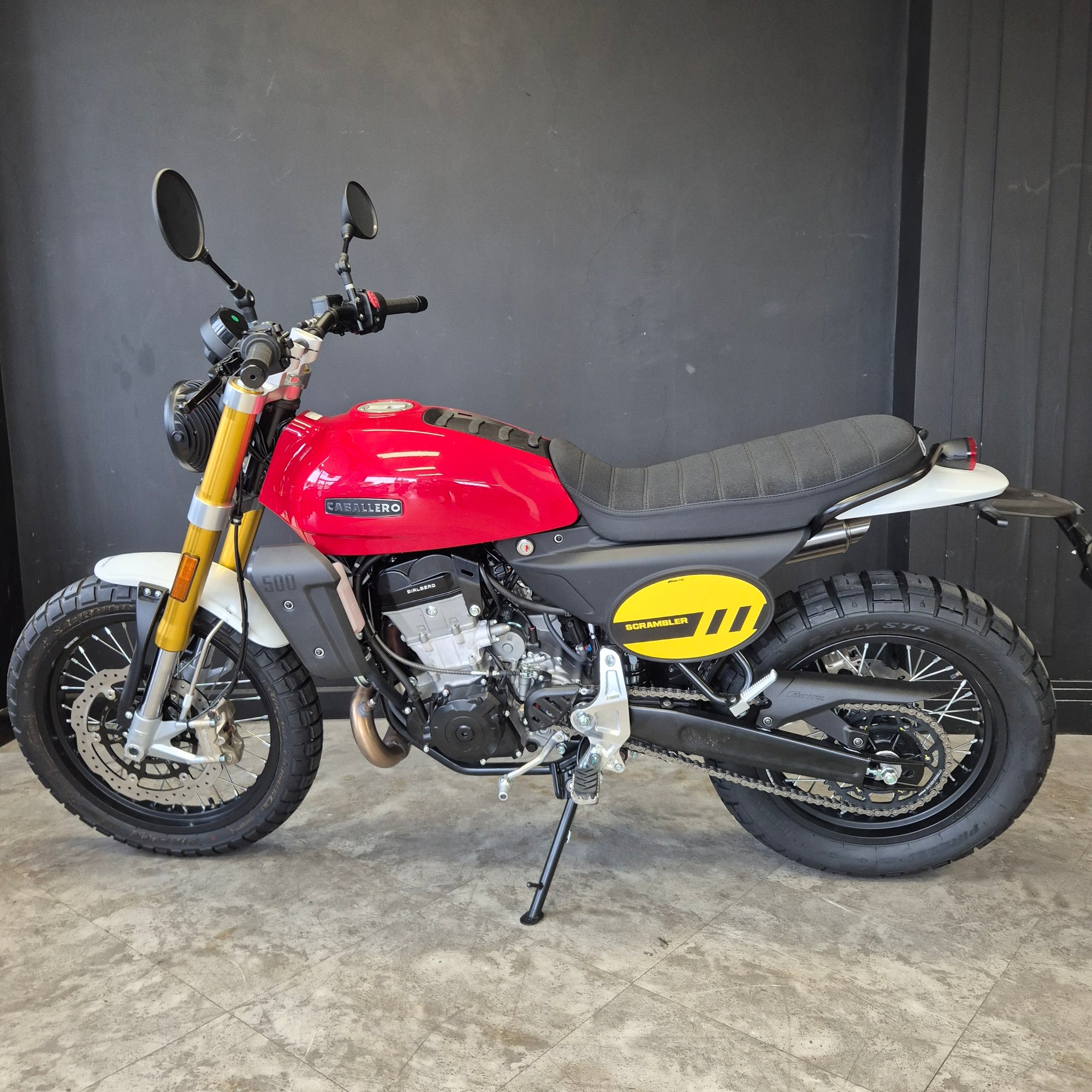 Caballero Scrambler 500 - Red