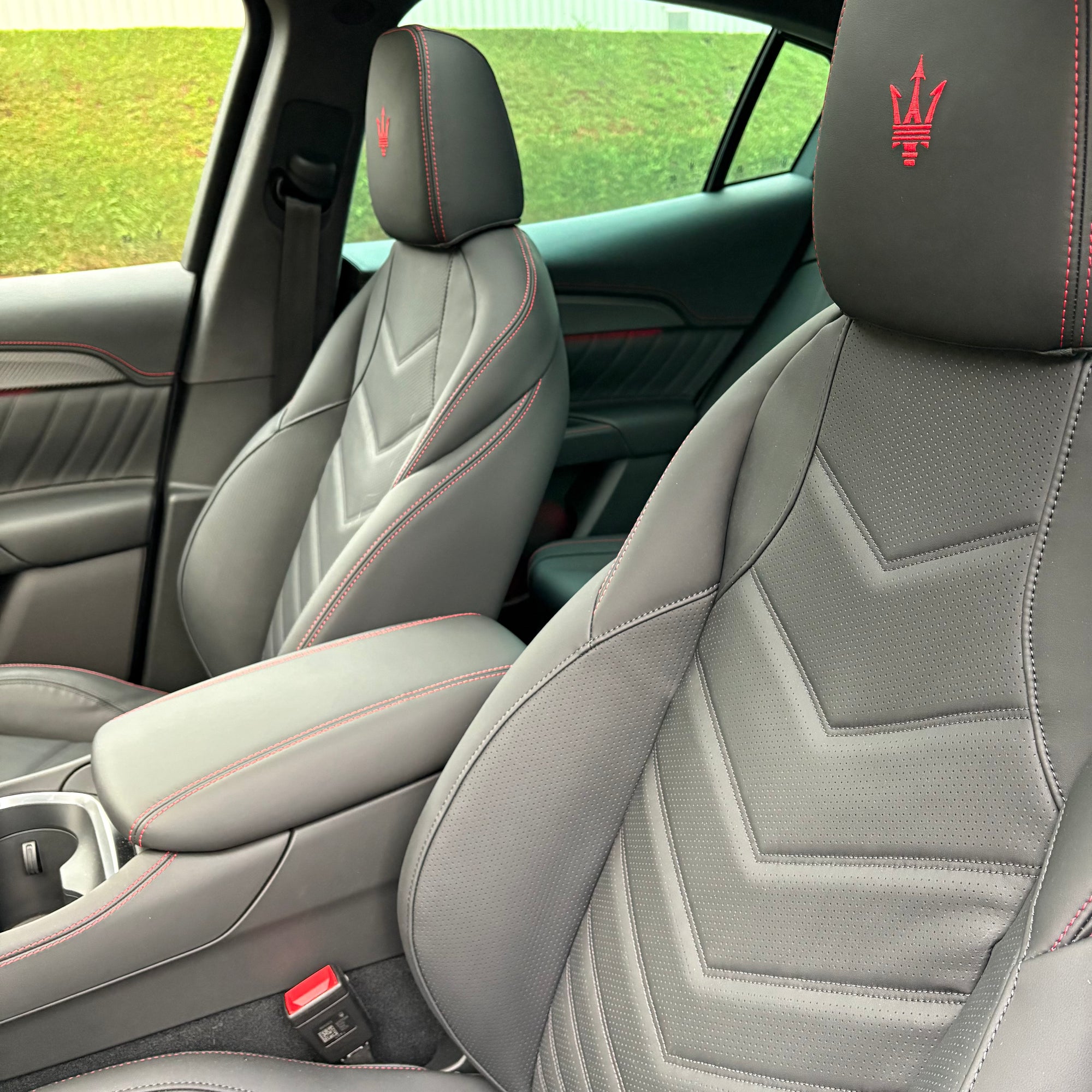 Maserati Grecale Trofeo - Nero Tempesta metallic