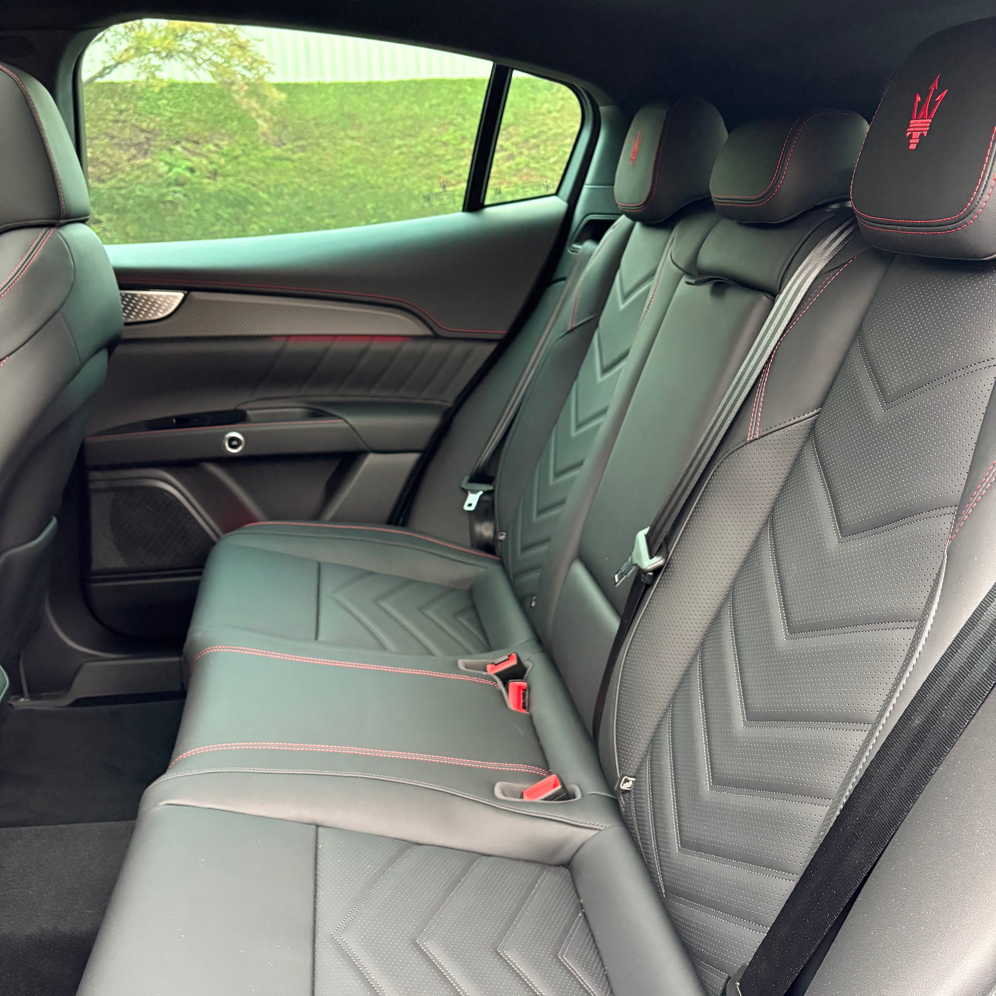 Maserati Grecale Trofeo - Nero Tempesta metallic