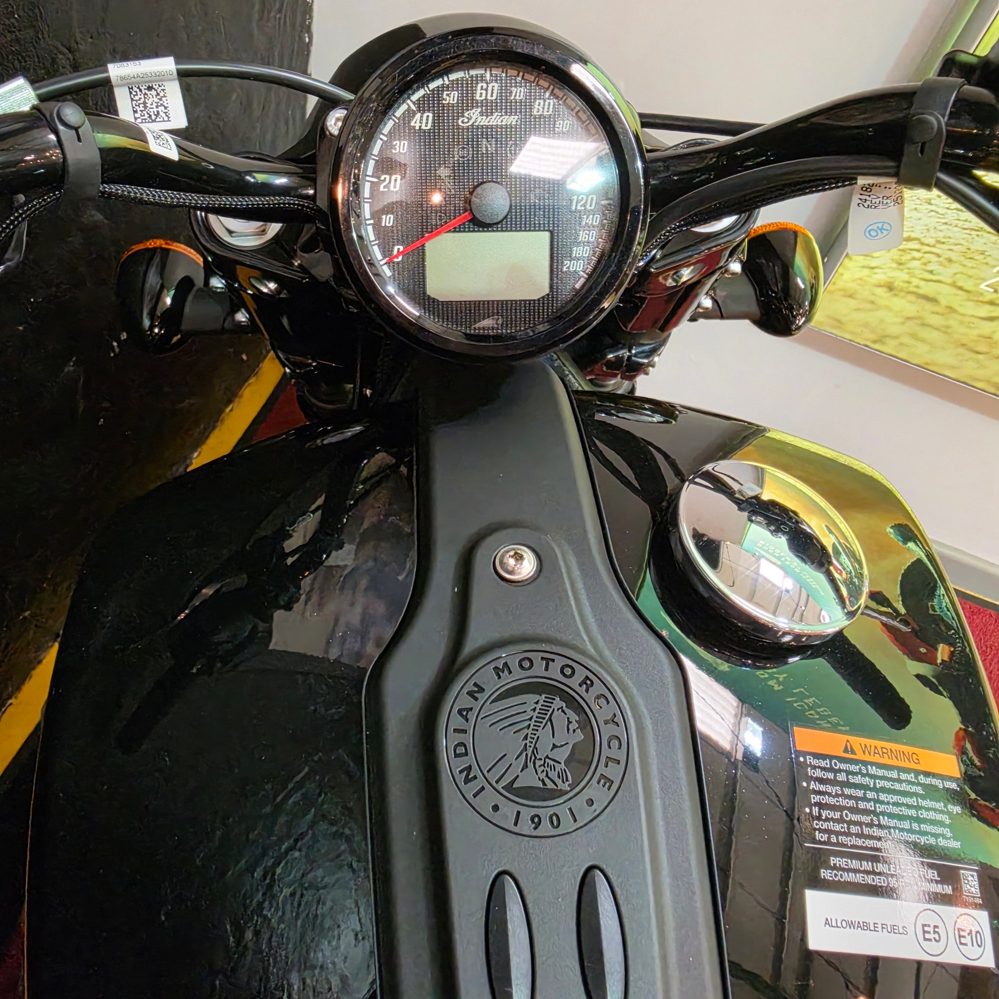 2026 Scout Bobber -  Gloss Black