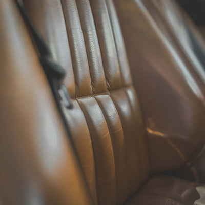 Morgan Plus 4 Traditional - Morgan Piano Black