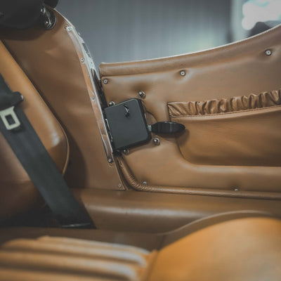 Morgan Plus 4 Traditional - Morgan Piano Black