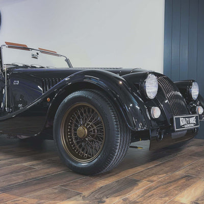 Morgan Plus 4 Traditional - Morgan Piano Black