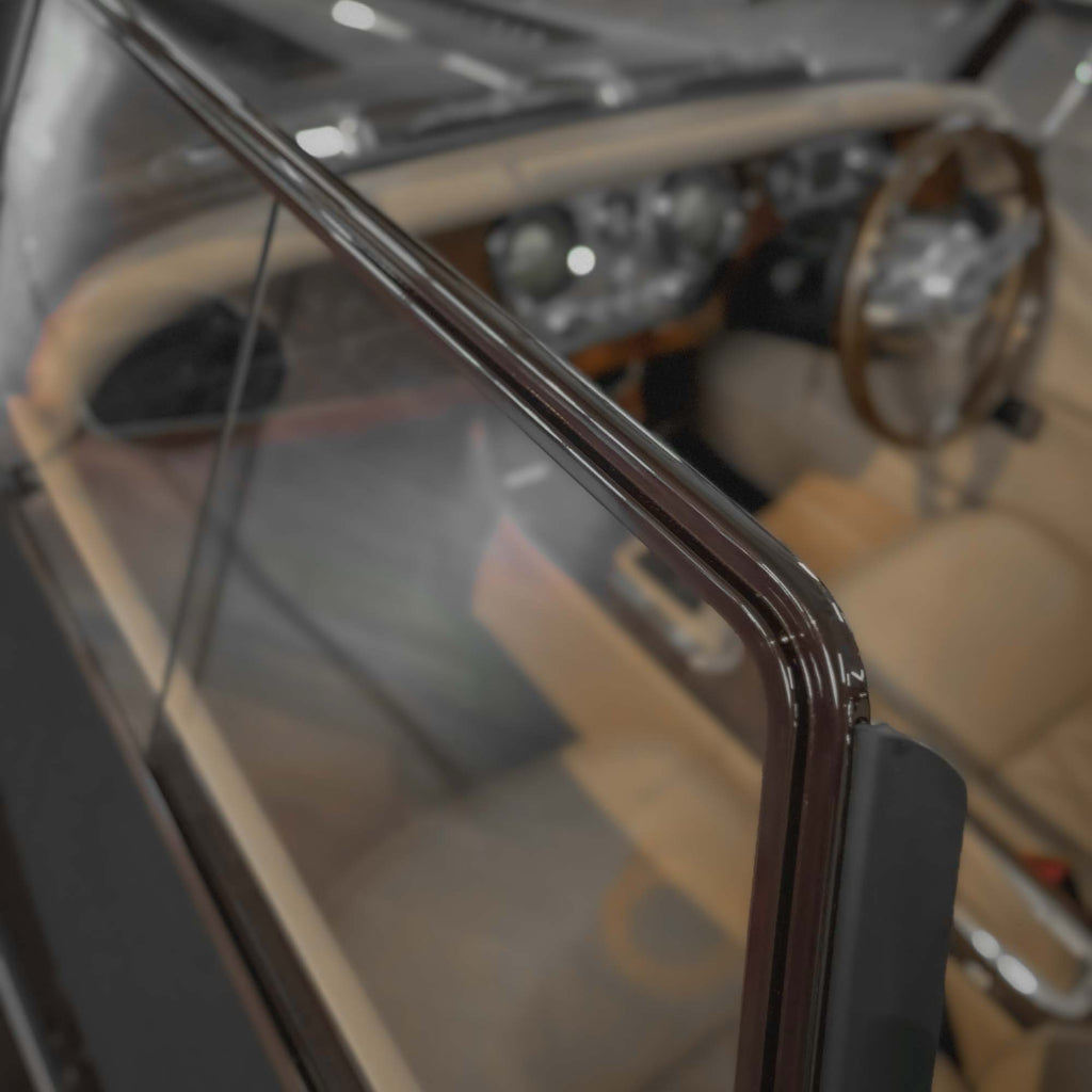 Morgan Plus Four Auto - Morgan Dark Plum Metallic