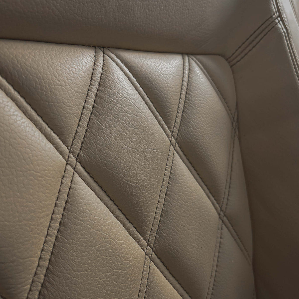 Morgan Plus Four Auto - Morgan Dark Plum Metallic