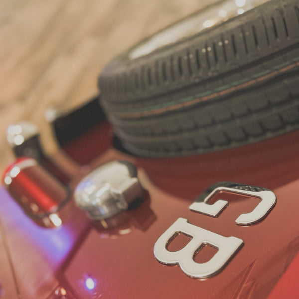 Morgan Roadster 3.0 V6 - Morgan Ruby Red