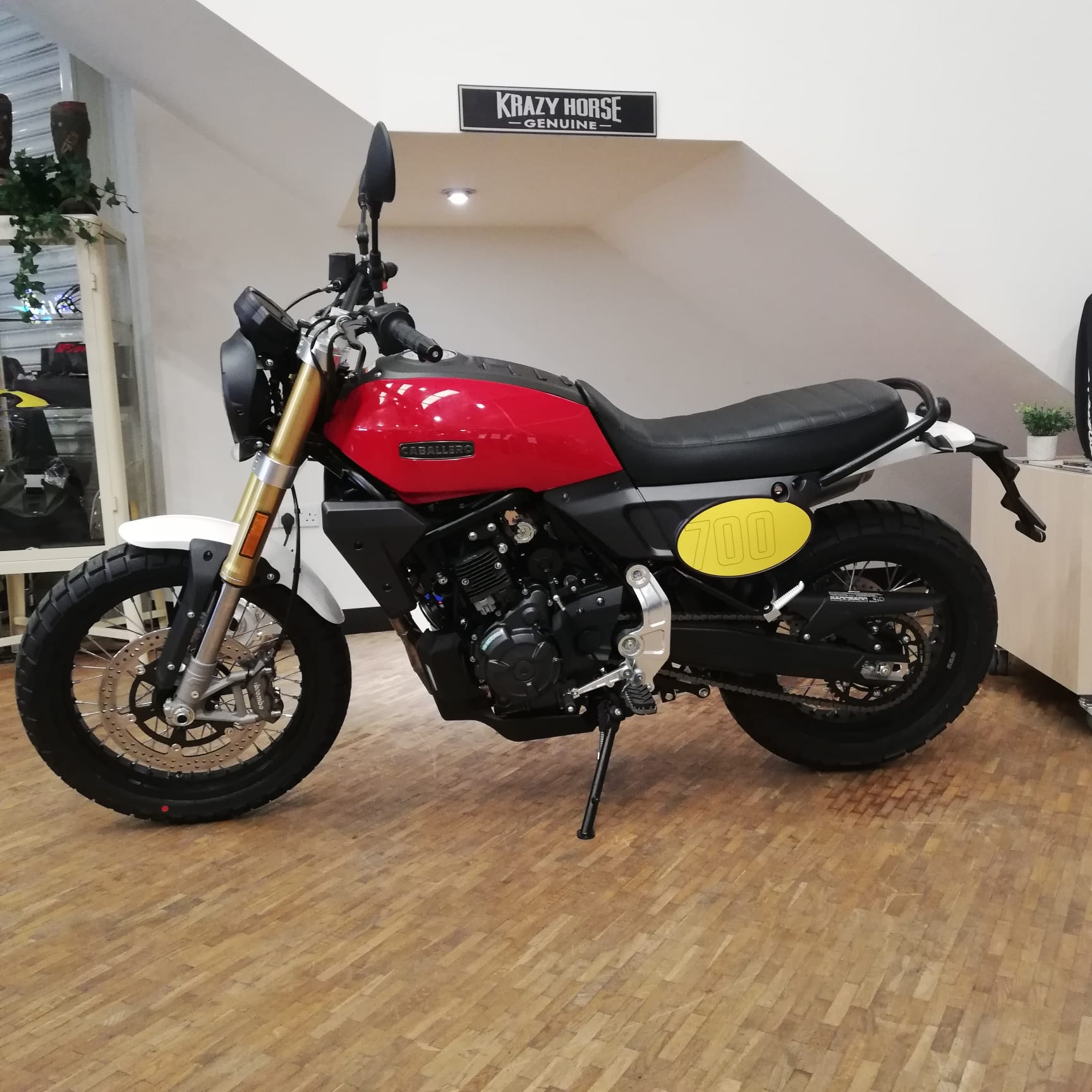 Scrambler 700 2025