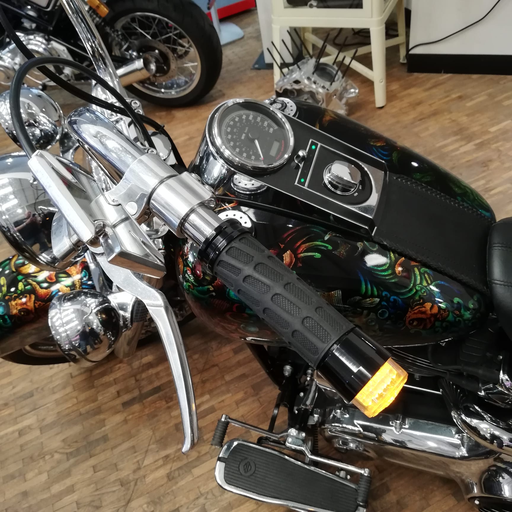 Krazy Horse Harley Davidson - Multi Coloured - PreLoved
