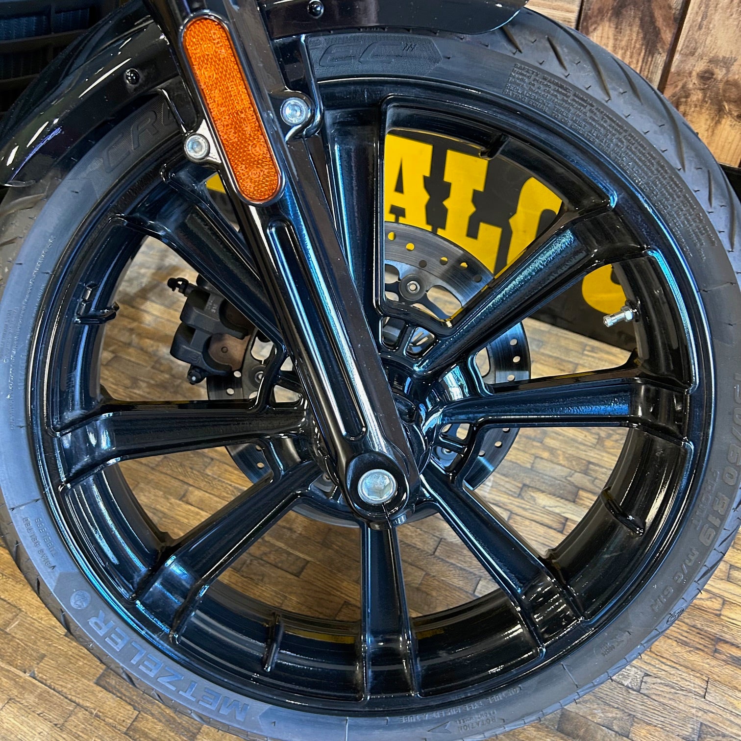 INDIAN SCOUT ROGUE - STEALTH GREY w/graphics - PreLoved