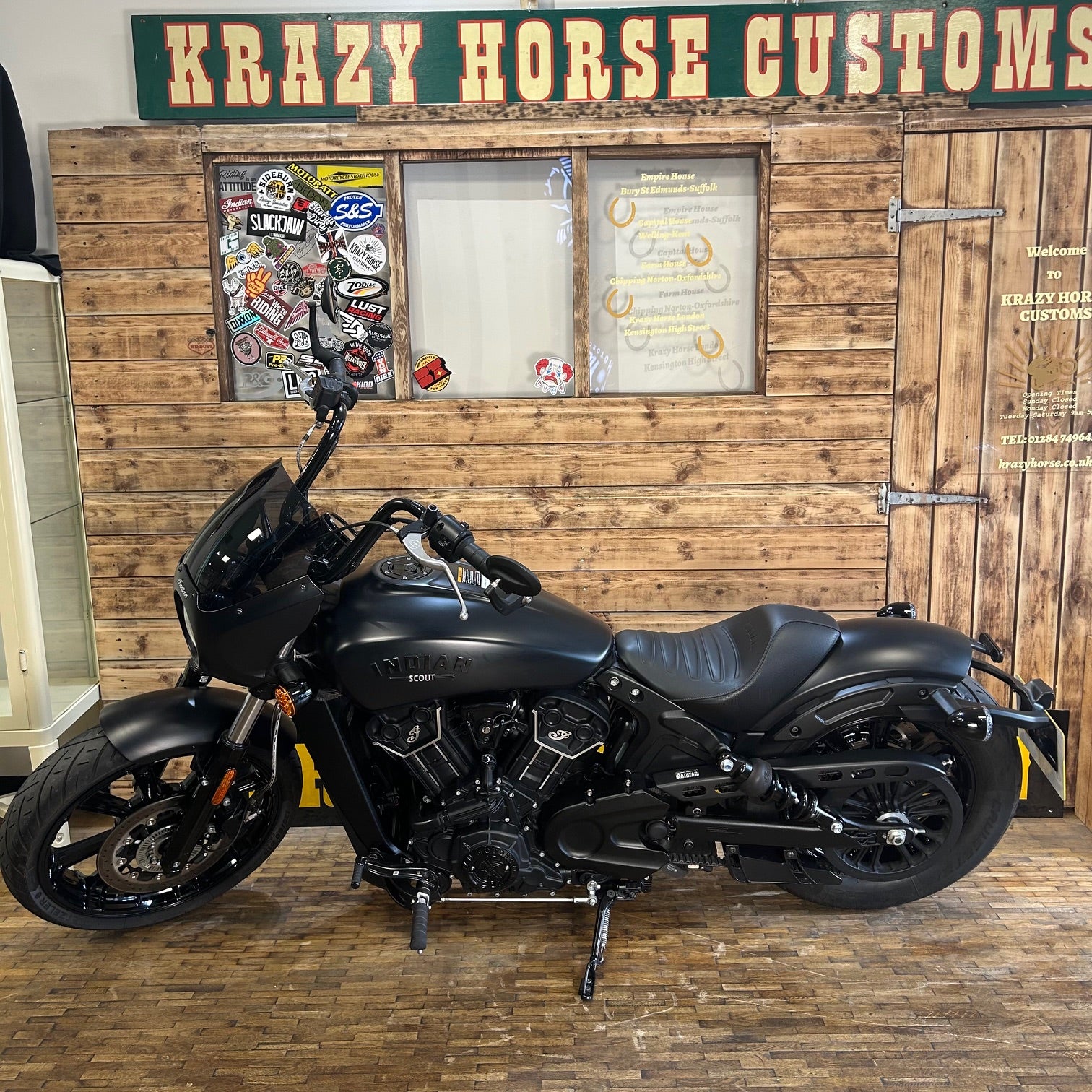 INDIAN SCOUT ROGUE - BLACK SMOKE - PreLoved