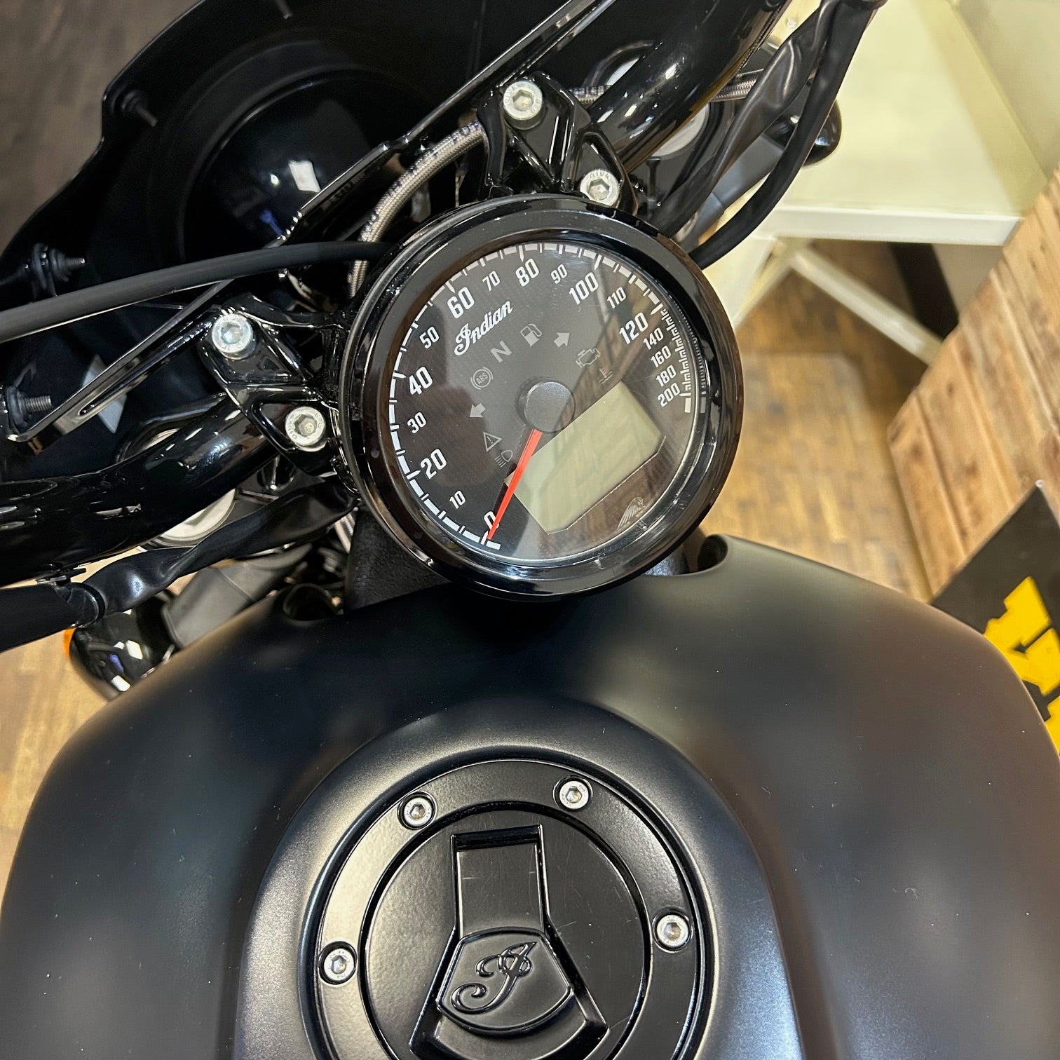 INDIAN SCOUT ROGUE - BLACK SMOKE - PreLoved