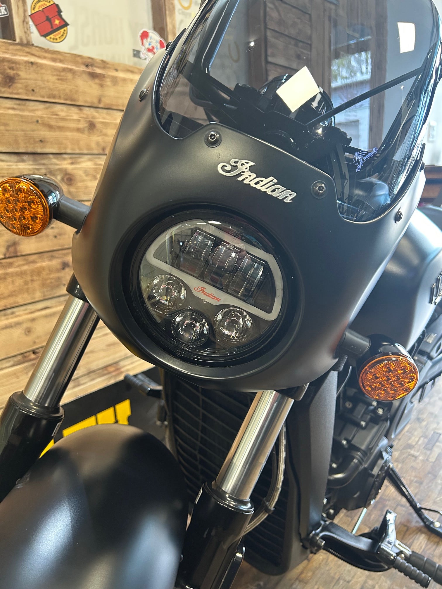 INDIAN SCOUT ROGUE - BLACK SMOKE - PreLoved
