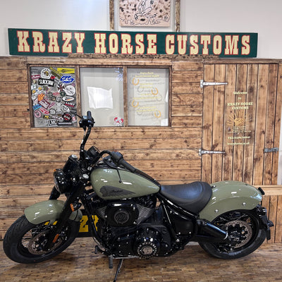 INDIAN CHIEF BOBBER DARKHORSE ’26 M/Y - MOSS GREEN