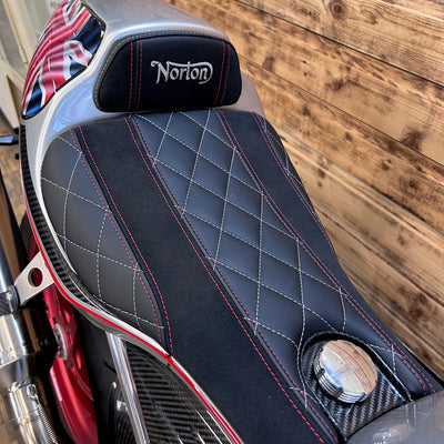 NORTON V4 SV - MANX SILVER