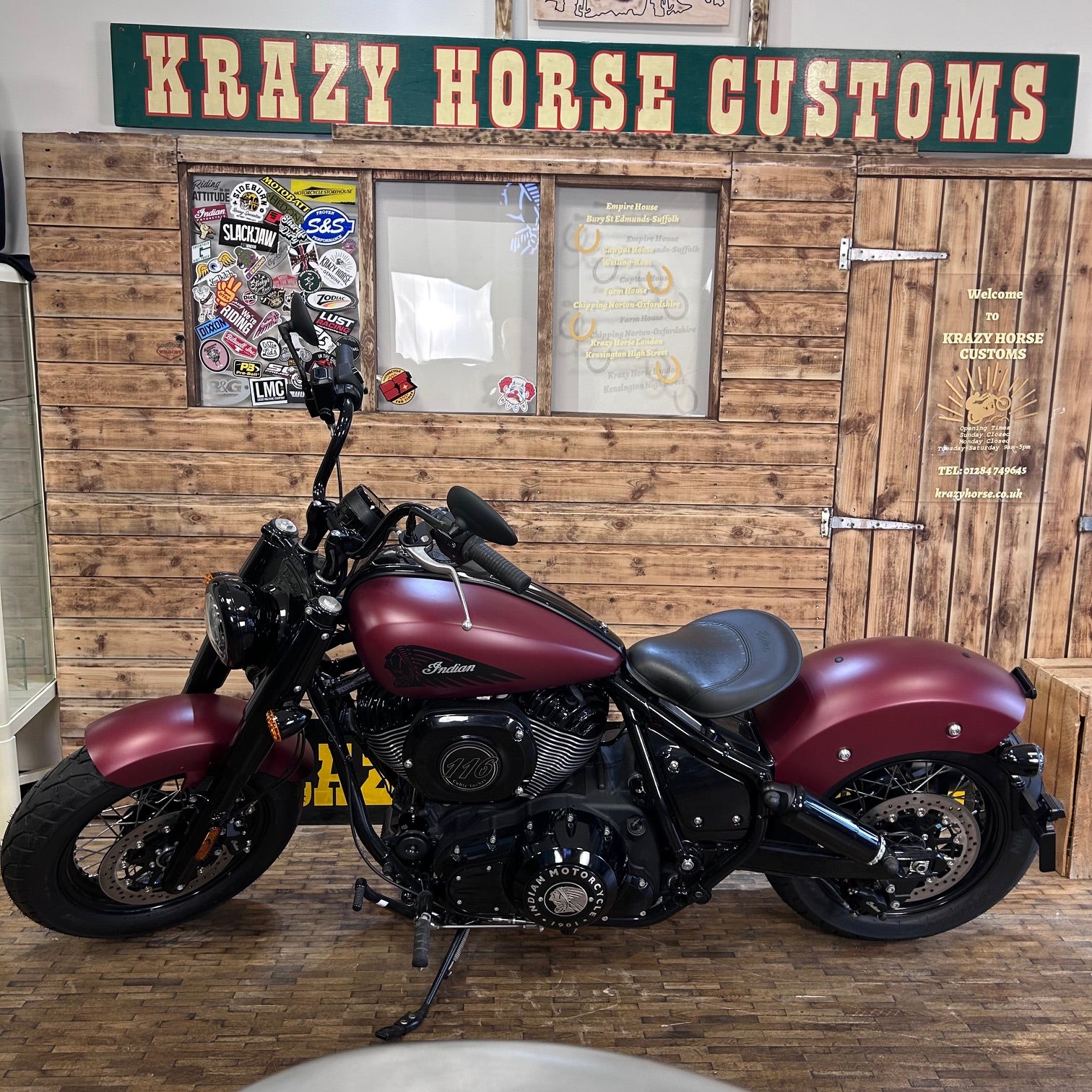 Indian Chief Bobber Dark Horse - Copper Smoke