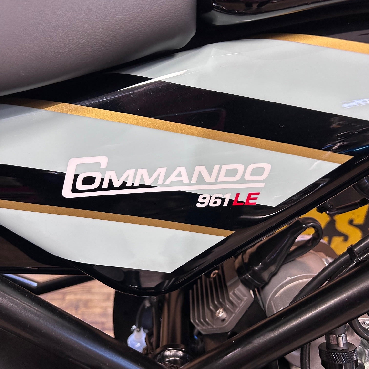 NORTON 961CR LE - BLACK 588 edition limited paintwork - PreLoved