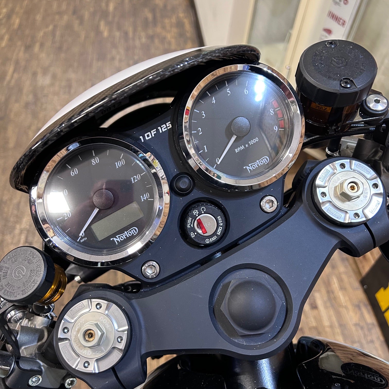 NORTON 961CR LE - BLACK 588 edition limited paintwork - PreLoved