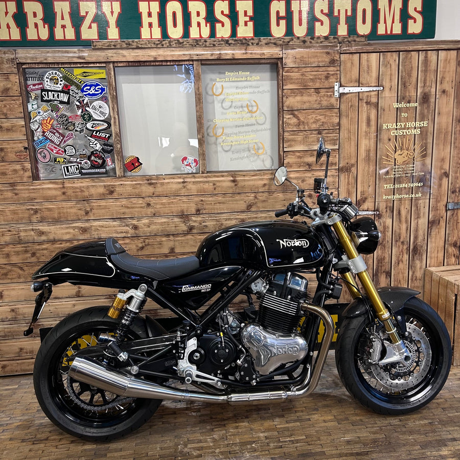 NORTON MOTORCYCLE 961SP - MATRIX BLACK