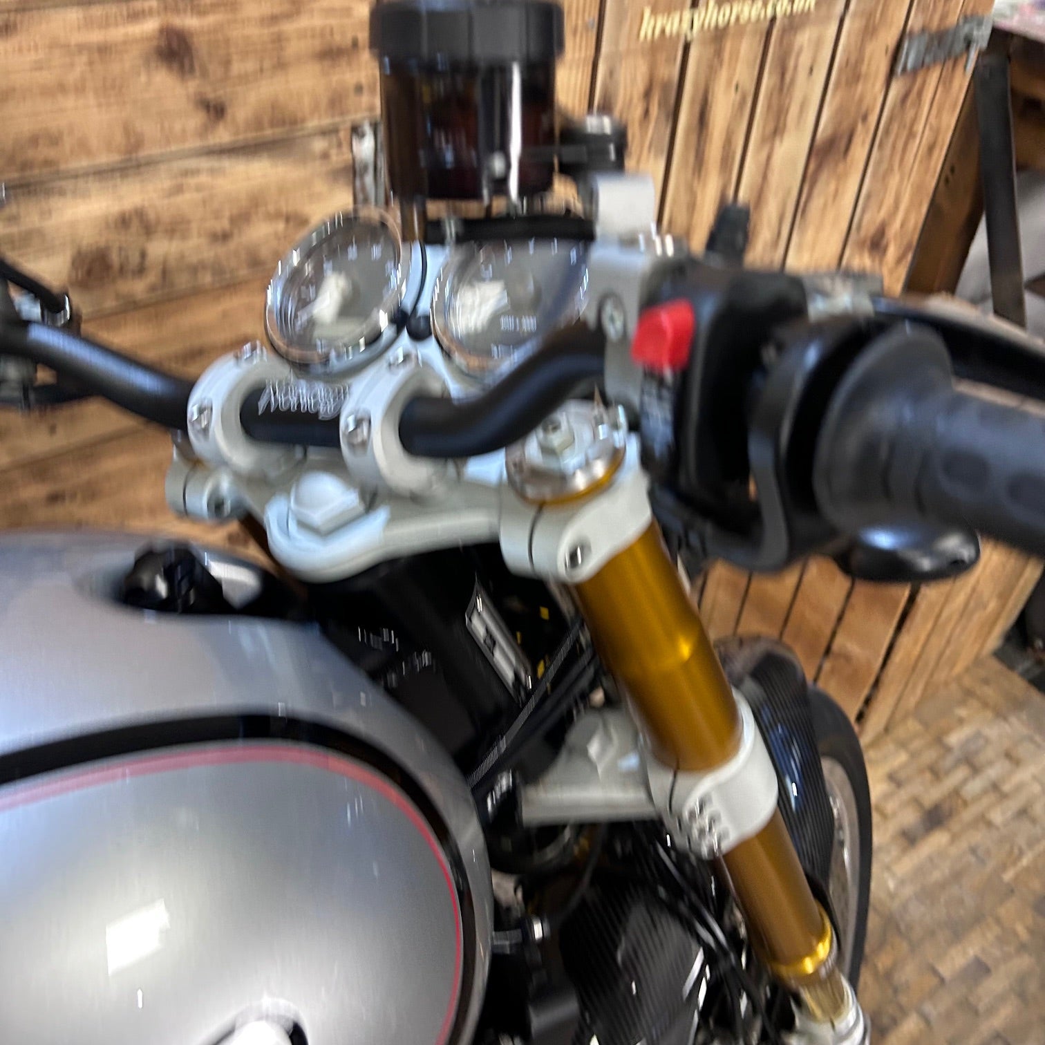 NORTON 961 SP - MANX SILVER - PreLoved