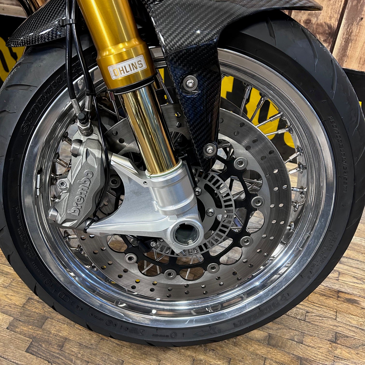 NORTON 961 SP - MANX SILVER - PreLoved