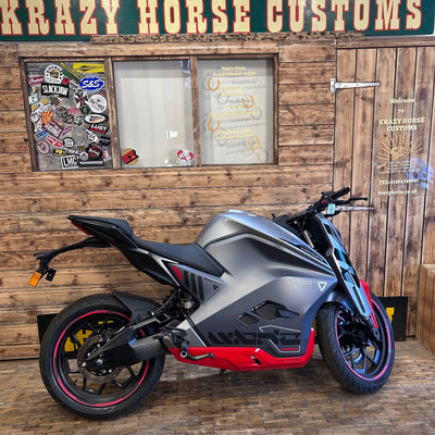 ULTRAVIOLETTE F-77 MACH 2 RECON SHADOW - STEALTH GREY