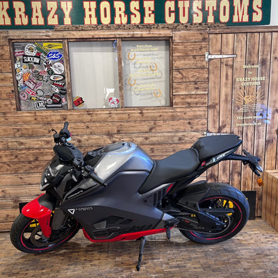 ULTRAVIOLETTE F-77 MACH 2 RECON SHADOW - STEALTH GREY