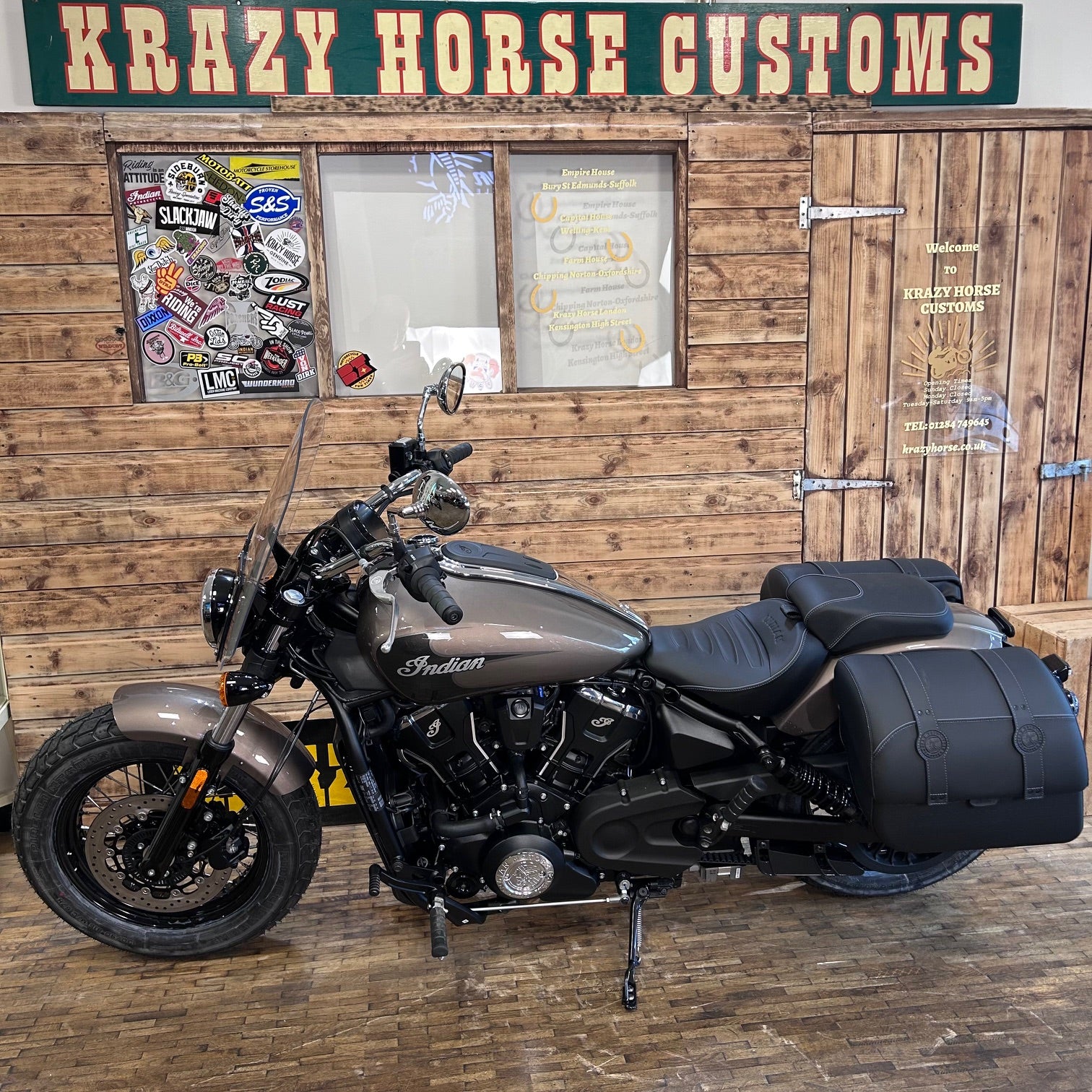 INDIAN SUPER SCOUT ‘26 - ZARA BRONZE