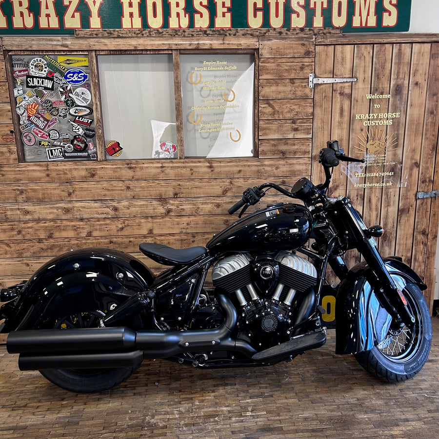 INDIAN CHIEF VINTAGE NEW 26’MODEL - BLACK METALLIC