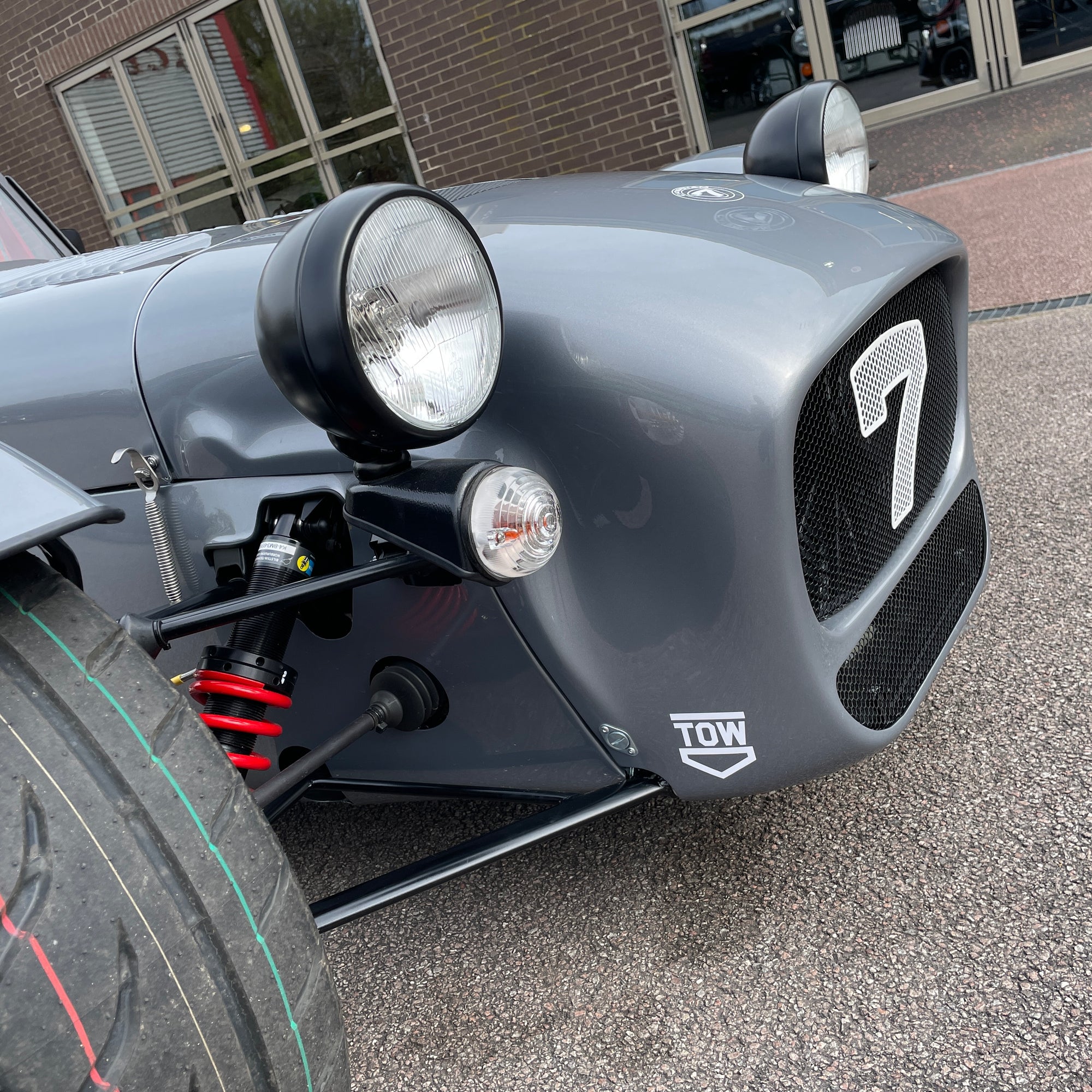 24/24 CATERHAM SEVEN 420CUP - DARK SILVER WITH BLACK