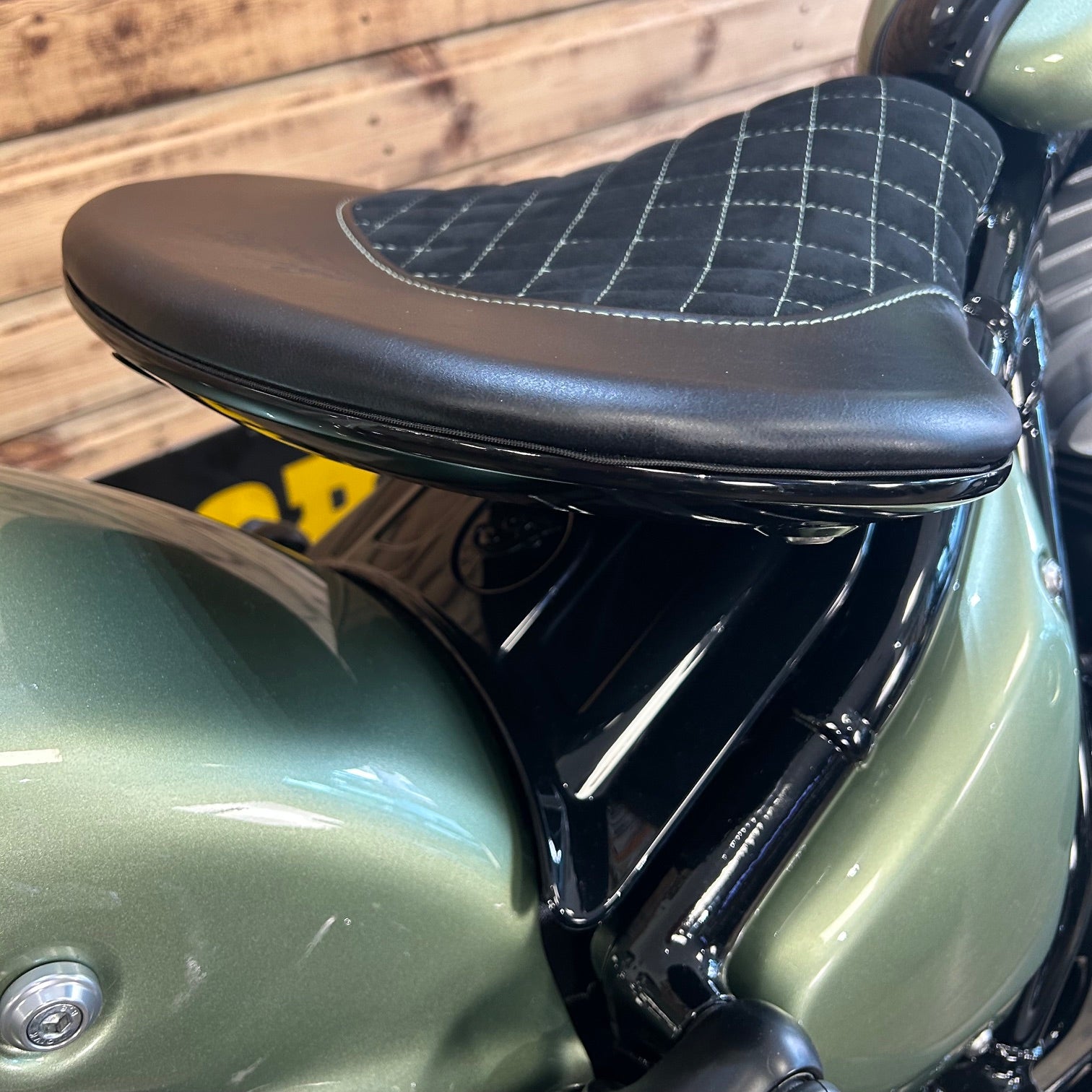 INDIAN CHIEF VINTAGE ’26 KH special - Custom pearlescent green