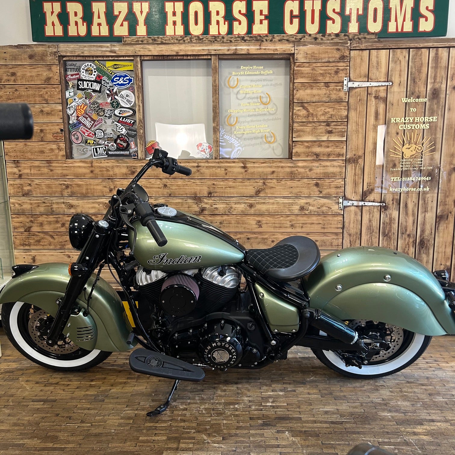 INDIAN CHIEF VINTAGE ’26 KH special - Custom pearlescent green