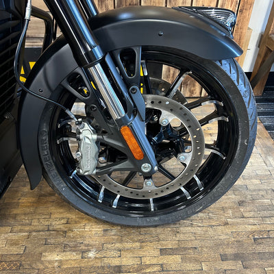 INDIAN CHIEFTAIN112 POWER PLUS -  BLACK SMOKE - PRELOVED