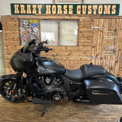 INDIAN CHIEFTAIN112 POWER PLUS -  BLACK SMOKE - PRELOVED