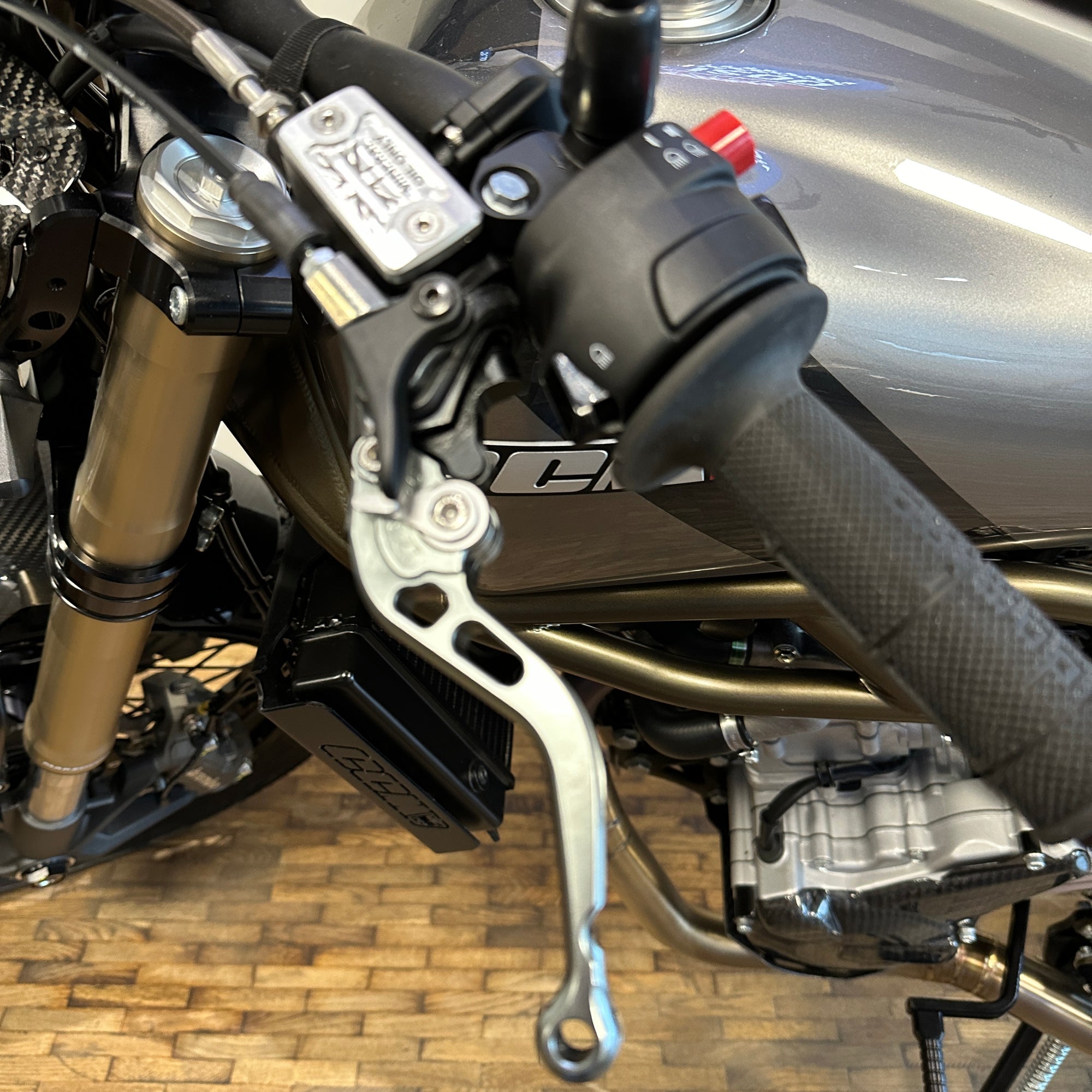 2024 CCM Roadster Ultimate Spec - Pewter Grey