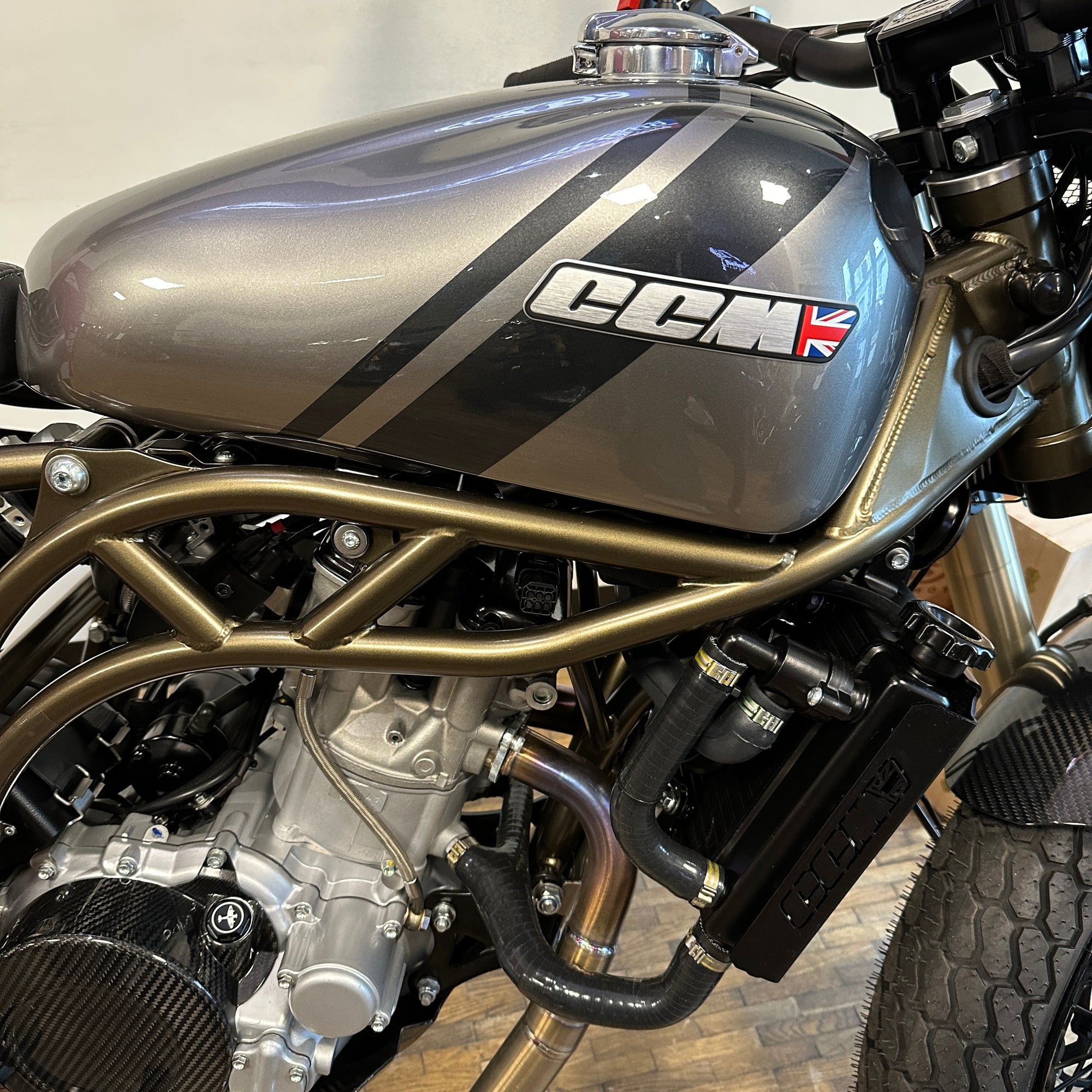 2024 CCM Roadster Ultimate Spec - tank