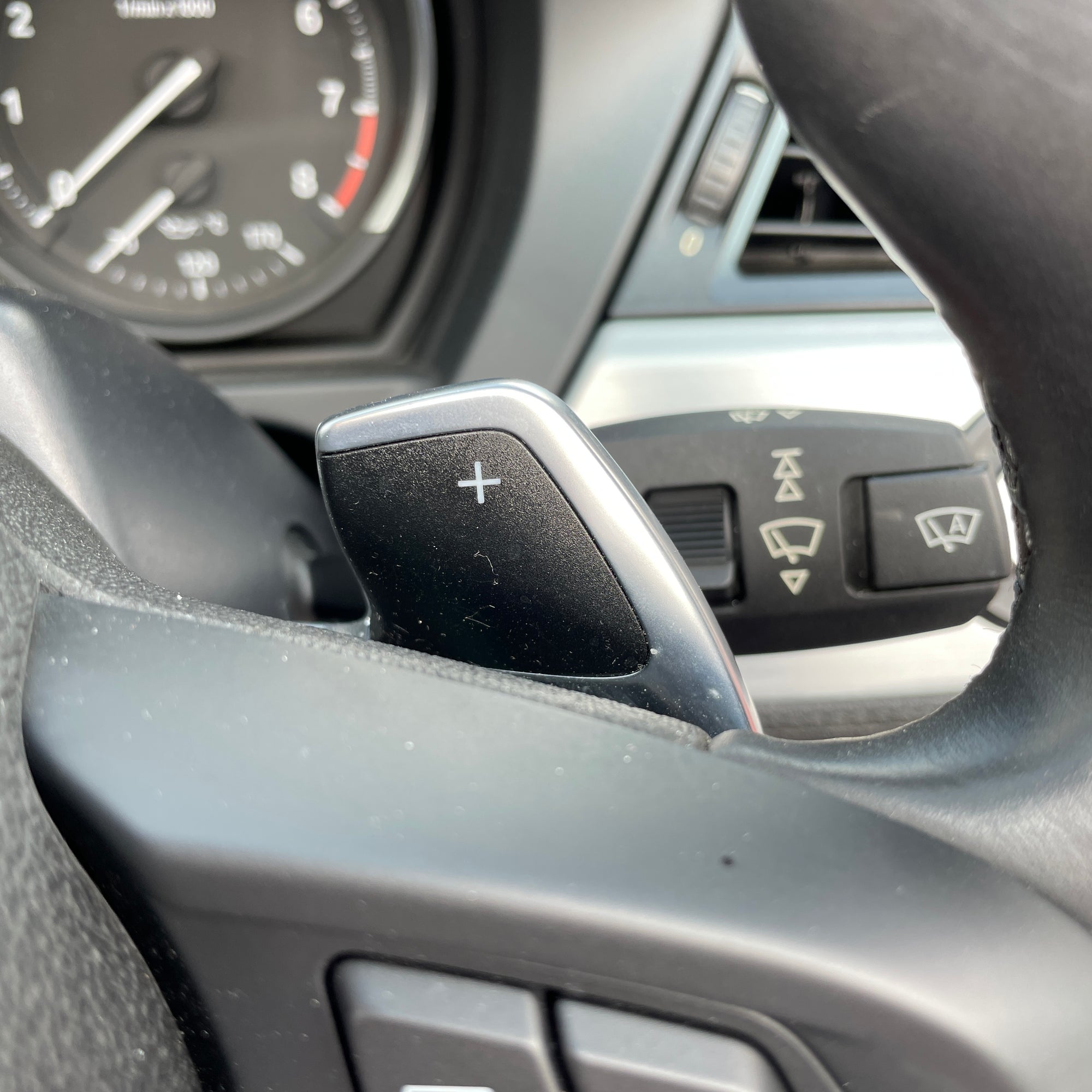 14/14 BMW Z4 SDRIVE20I M SPORT AUTO CONVERTIBLE - BLACK WITH RED LEATHER