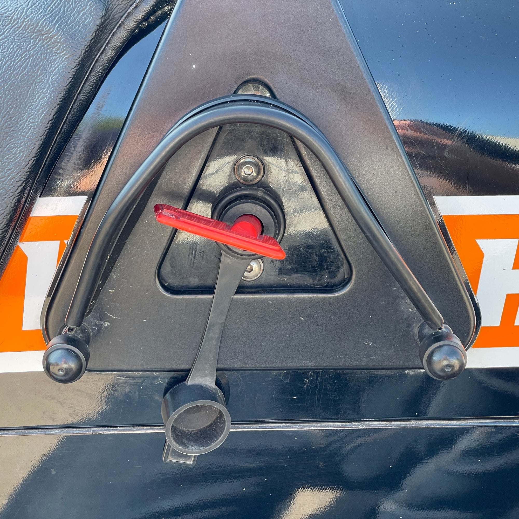 2018 CATERHAM ACADEMY - BARE ALUMINIUM BODY WITH BLACK WINGS AND NOSECONE