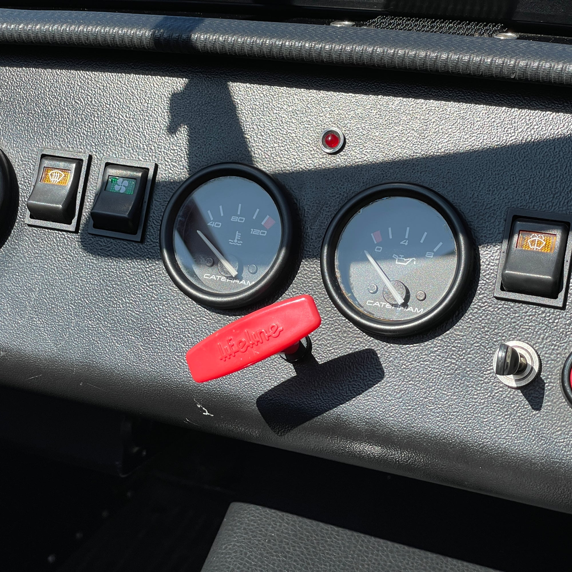 2018 CATERHAM ACADEMY - BARE ALUMINIUM BODY WITH BLACK WINGS AND NOSECONE