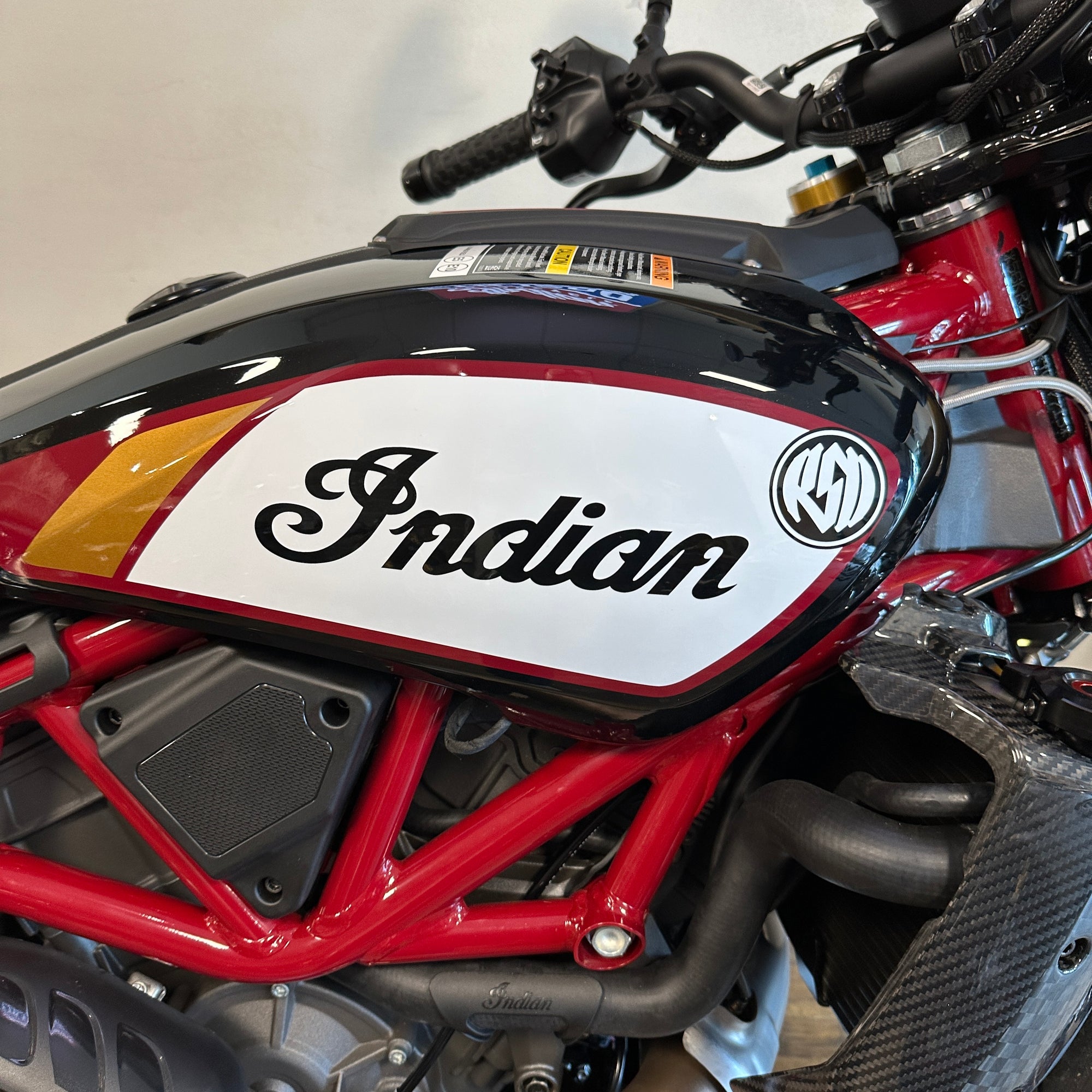 Indian Motorcycle FTR x RDS - Krazy Horse