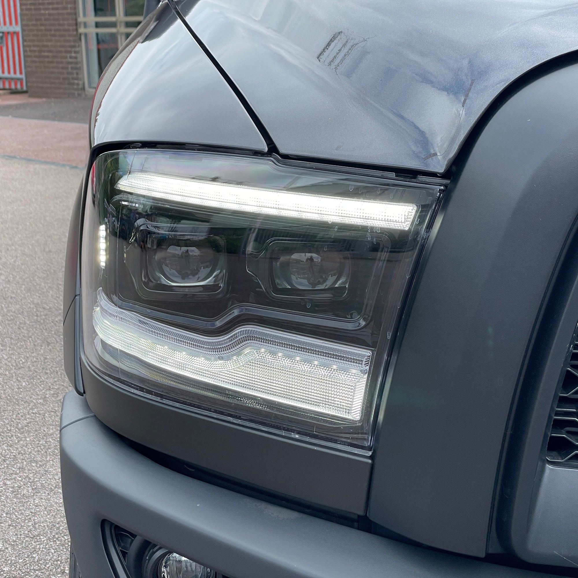 2023 RAM 1500 WARLOCK CREW CAB - GRANITE CRYSTAL WITH BLACK