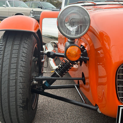 20/70 CATERHAM SUPER SEVEN 1600 LARGE CHASSIS - BURNT ORANGE WITH BLACK