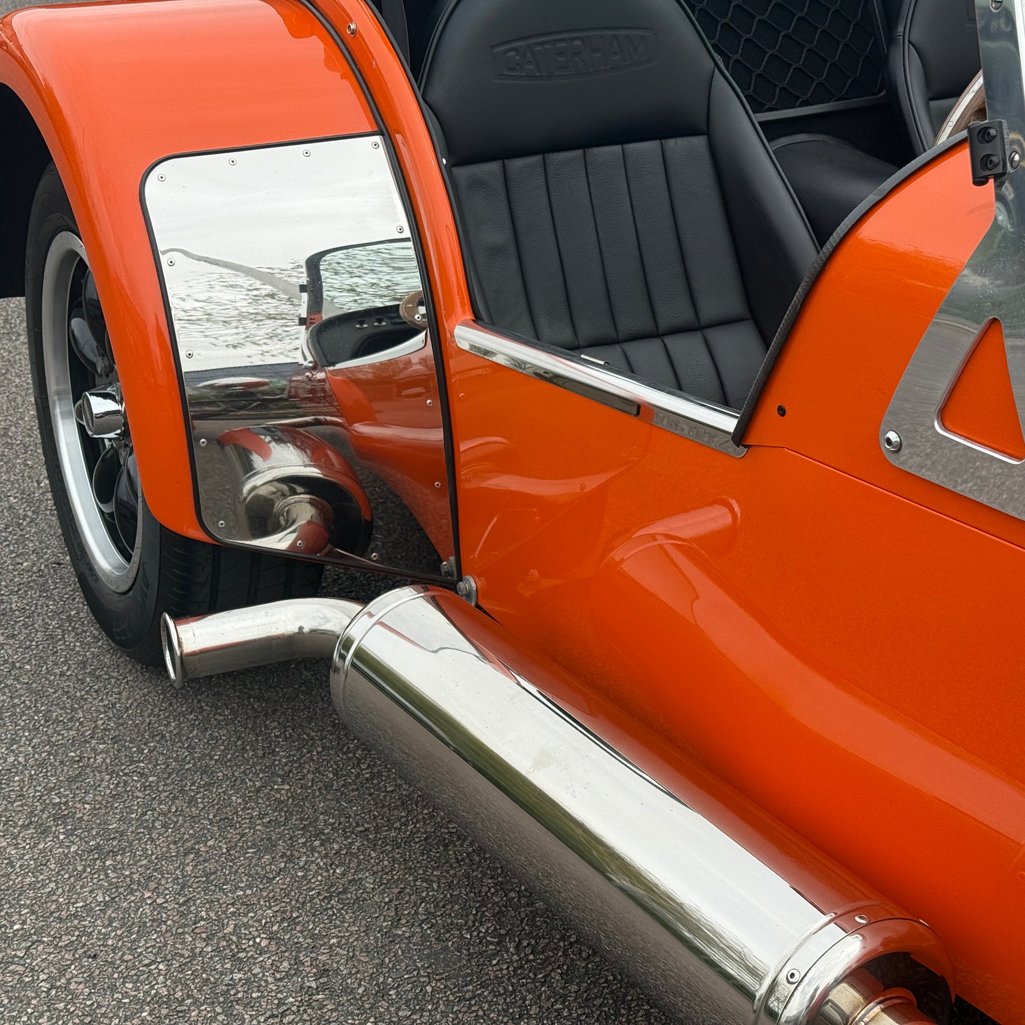 20/70 CATERHAM SUPER SEVEN 1600 LARGE CHASSIS - BURNT ORANGE WITH BLACK