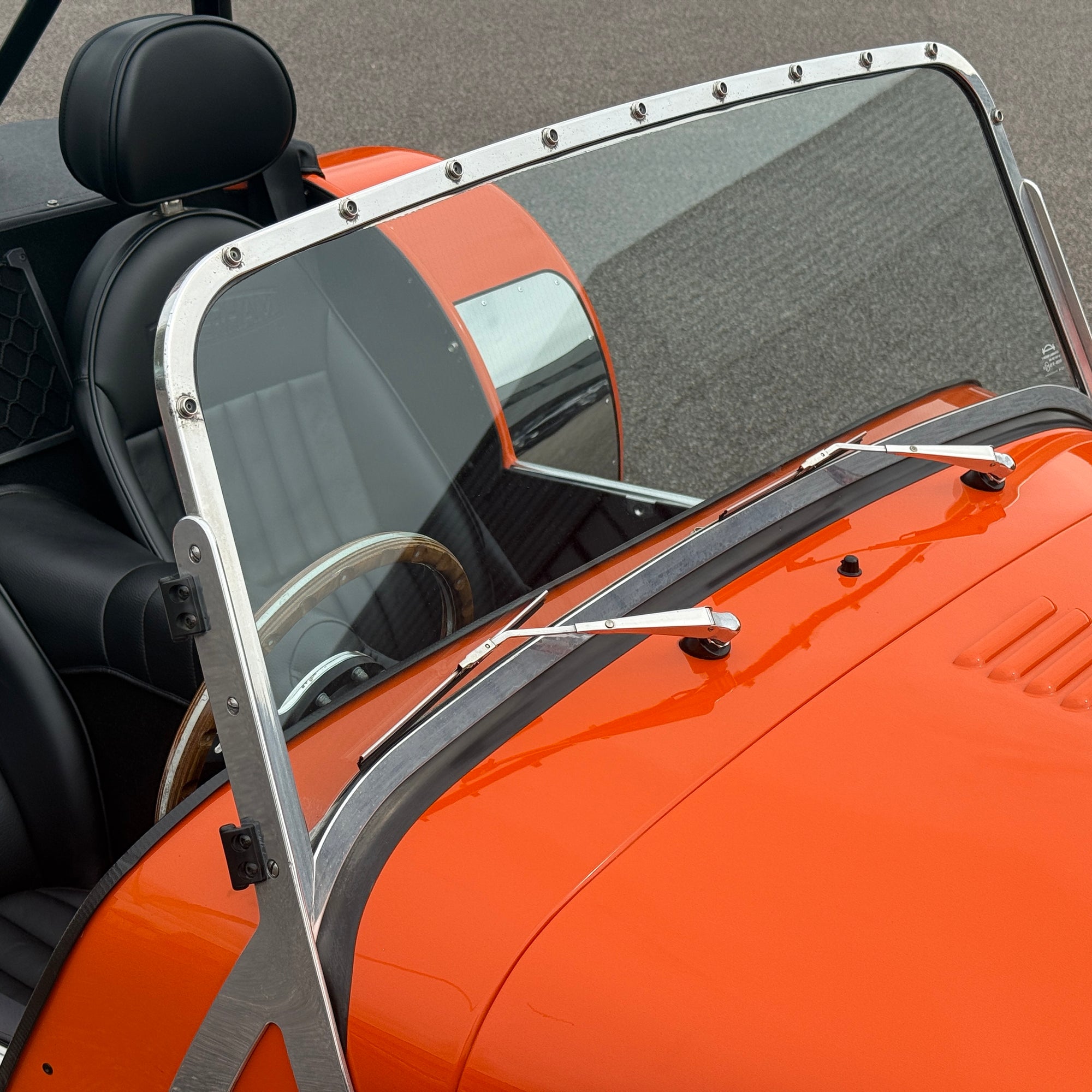 20/70 CATERHAM SUPER SEVEN 1600 LARGE CHASSIS - BURNT ORANGE WITH BLACK