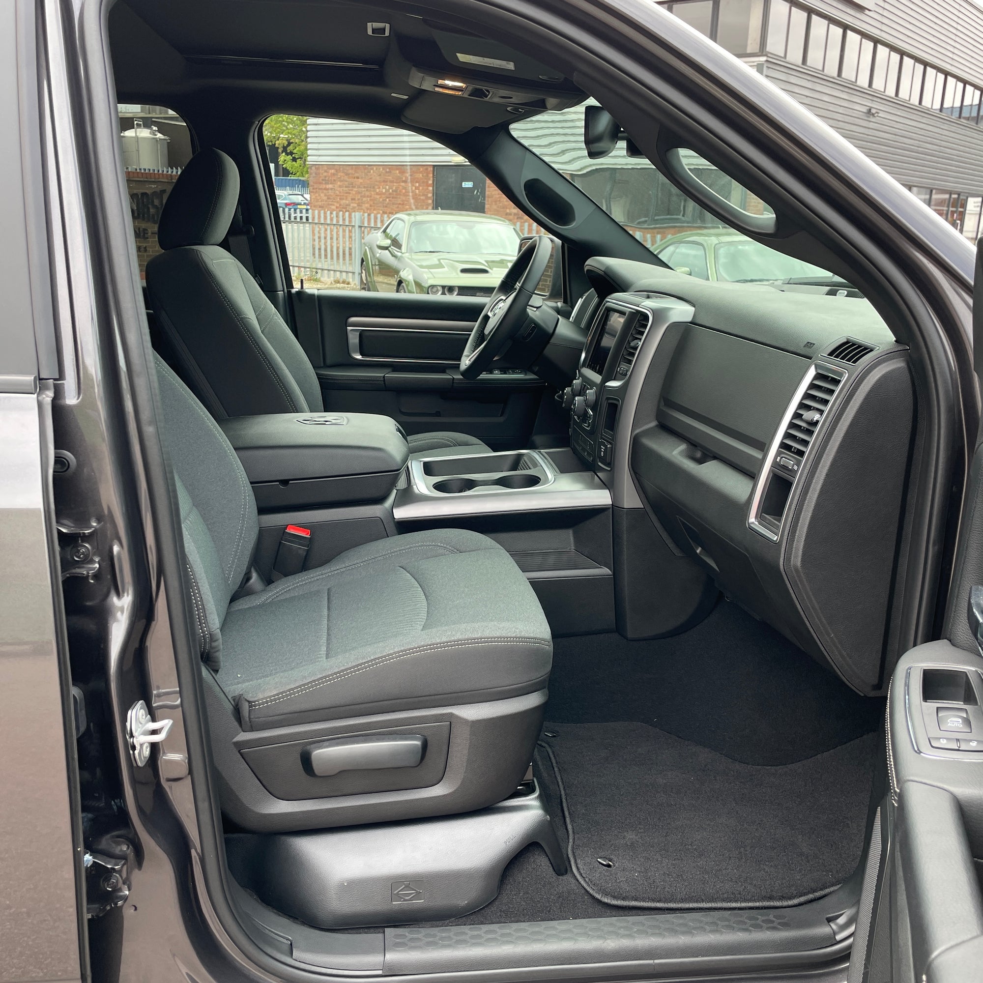 2023 RAM 1500 WARLOCK CREW CAB - GRANITE CRYSTAL WITH BLACK