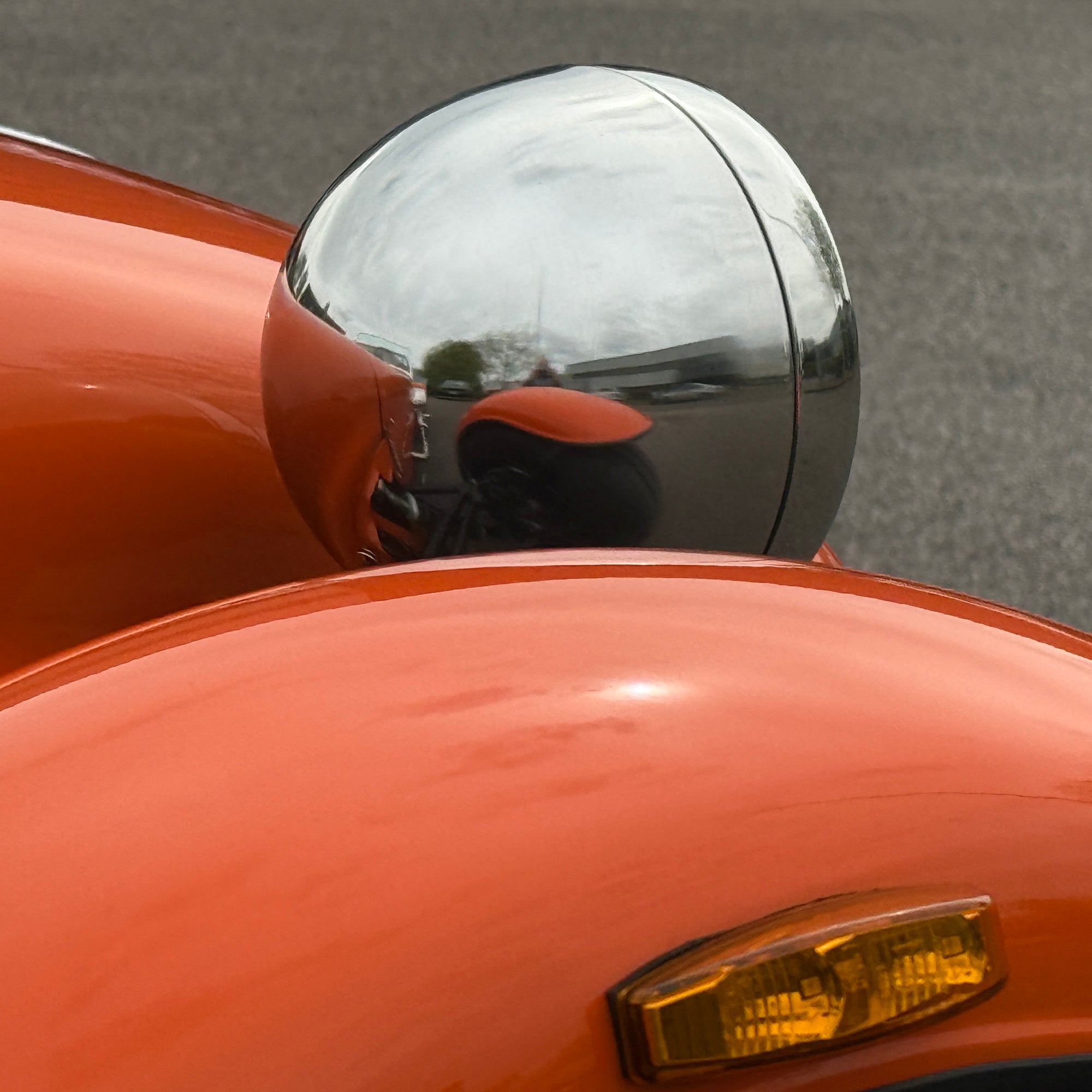 20/70 CATERHAM SUPER SEVEN 1600 LARGE CHASSIS - BURNT ORANGE WITH BLACK