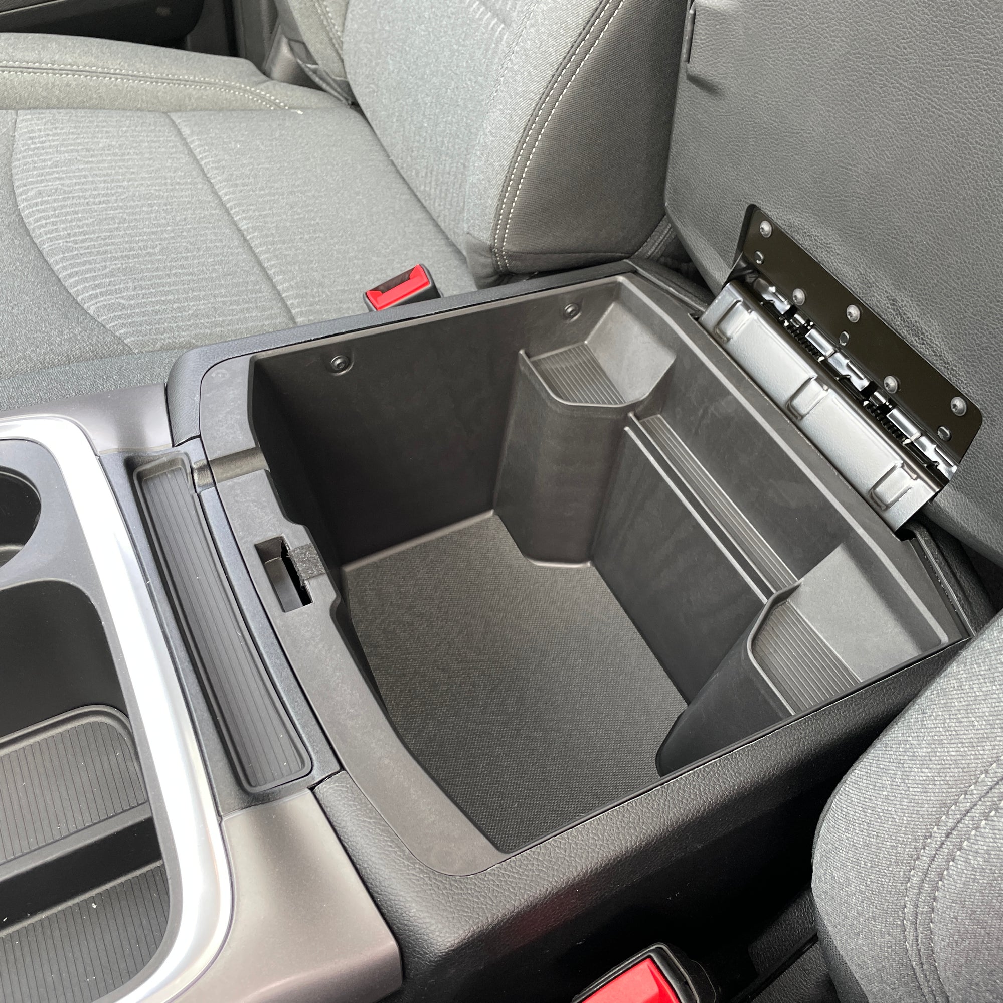 2023 RAM 1500 WARLOCK CREW CAB - GRANITE CRYSTAL WITH BLACK