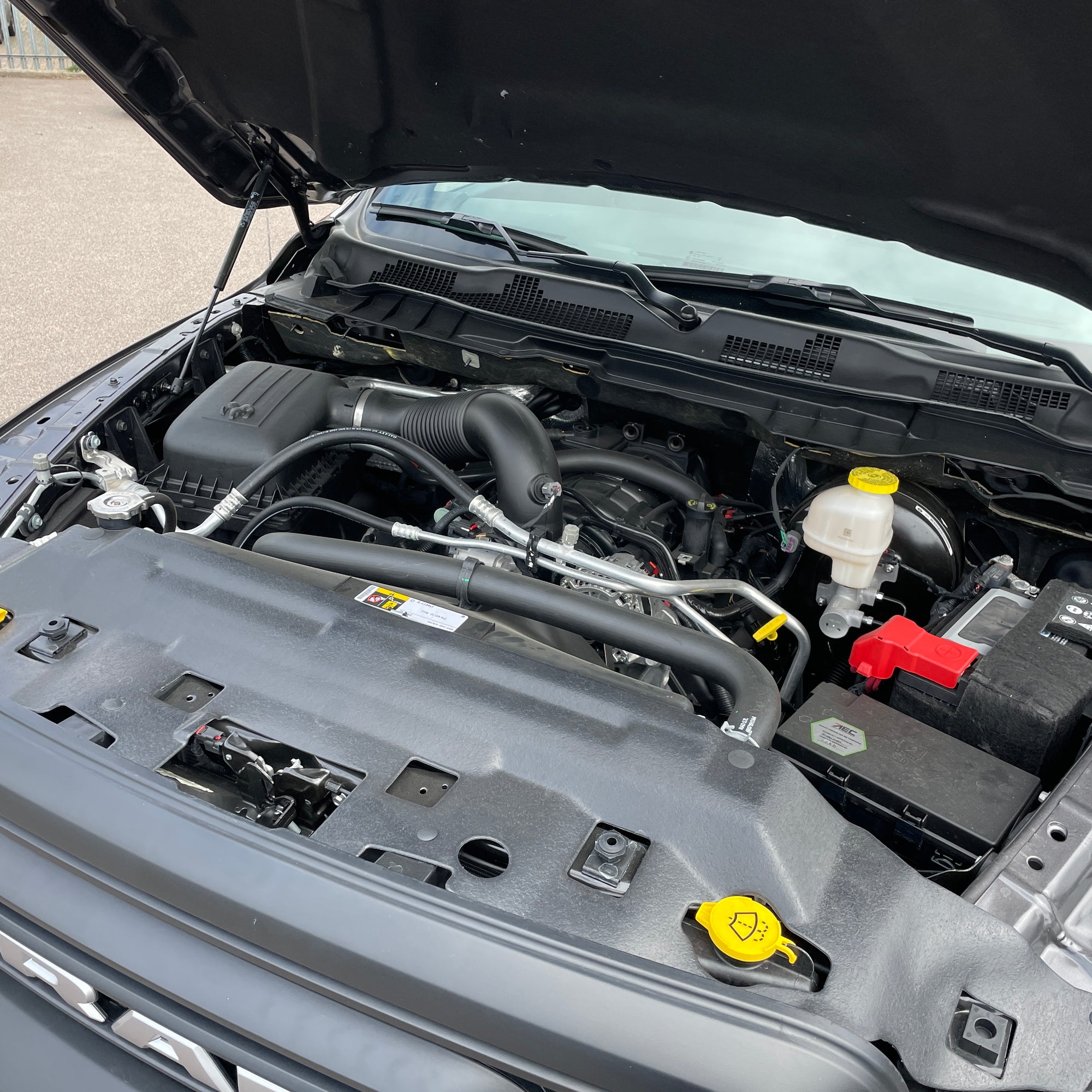 2023 RAM 1500 WARLOCK CREW CAB - GRANITE CRYSTAL WITH BLACK