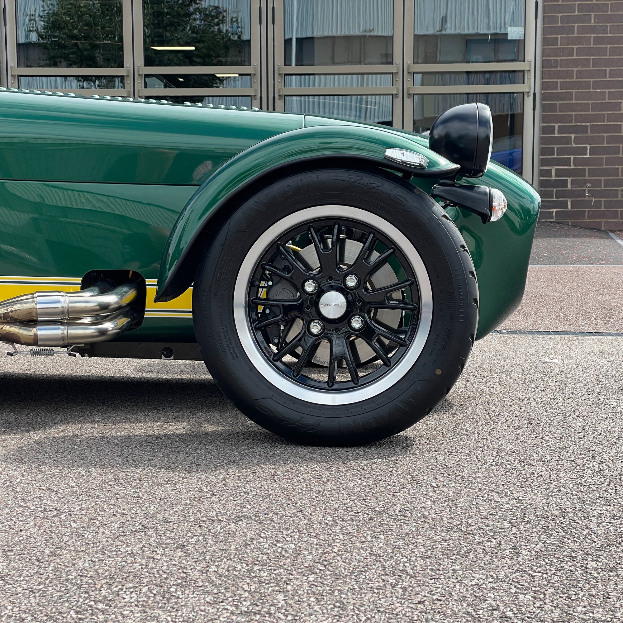21/71 CATERHAM SEVEN 360R STANDARD CHASSIS - OLD F1 GREEN WITH BLACK LEATHER