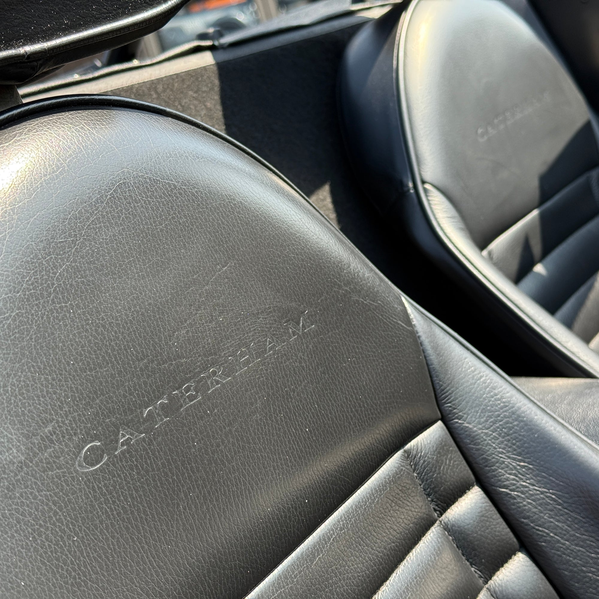 10/10 CATERHAM SEVEN ROADSPORT LARGE CHASSIS - GREEN ALUMINIUM WITH BLACK LEATHER